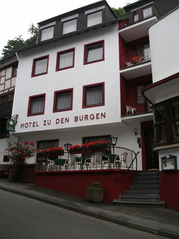 كامب بورنهوفن Hotel Zu Den Burgen الغرفة الصورة